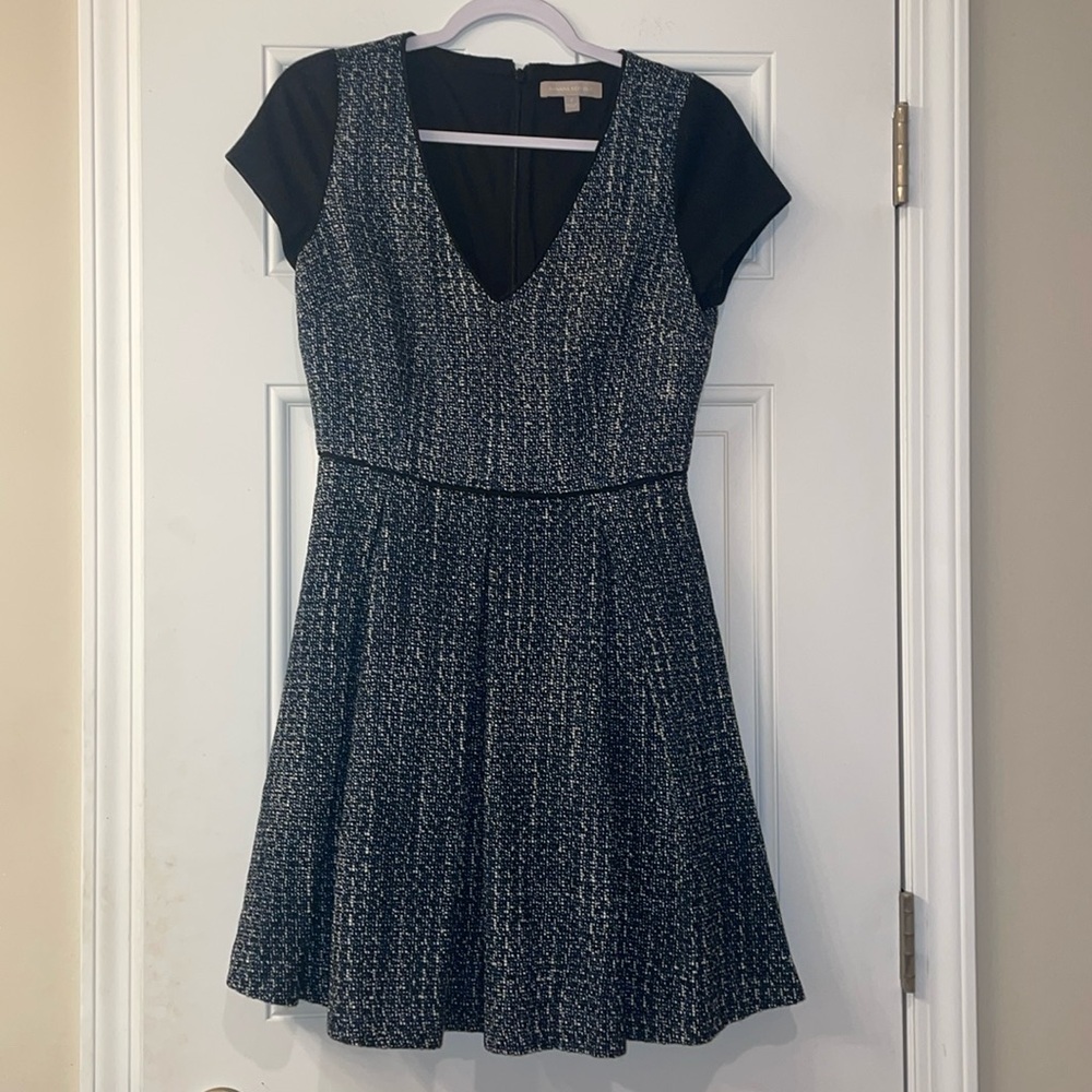 Banana Republic Black/Blue Tweed Vneck Dress Sz 2